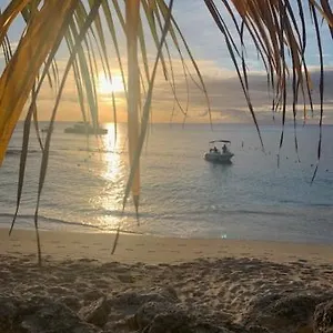 https://suite-1-kenridge-residences.comcaribbean.com