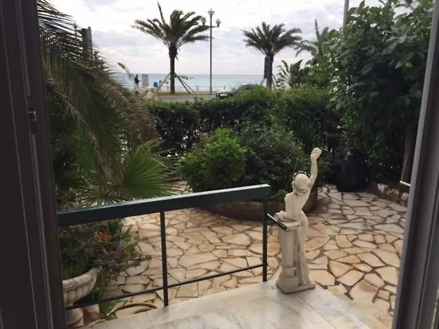 91 Promenade Des Anglais Le Stellamar Nice 0*,  France